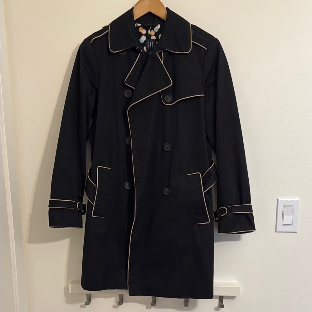 Gap Women Trench Coat with White Trim
